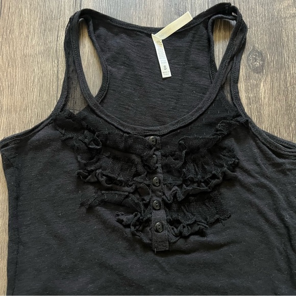Color Story Black Sleeveless Ruffled Buttoned Round Neck Fitted Tank Top Shirt S - Picture 2 of 10